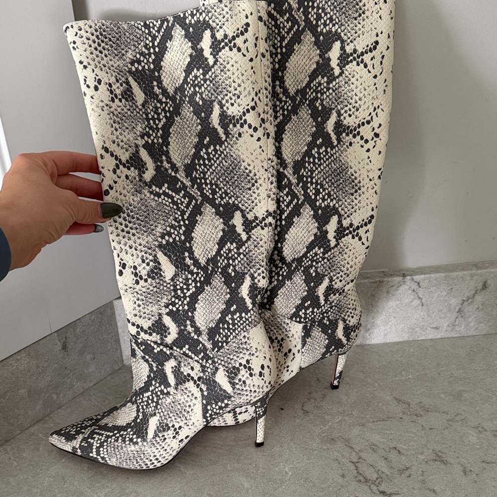 Snakeskin Patterned Knee-High Boots